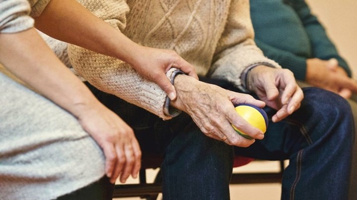 Παραμένουν κλειστά τα ΚΑΠΗ