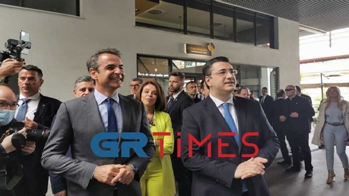 Μητσοτάκης: Το σχόλιο για τις ενδυματολογικές επιλογές της Βούλας Πατουλίδου – ΒΙΝΤΕΟ