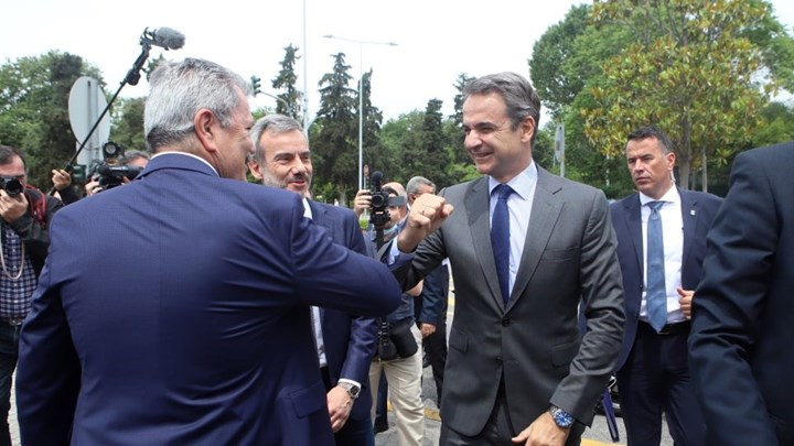 Μητσοτάκης: Ανοίγουν τα χερσαία σύνορα για τον οδικό τουρισμό έως τις 15 Ιουνίου