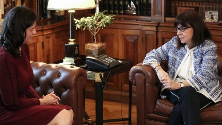 Συνάντηση Σακελλαροπούλου-Κεραμέως: Τι συζήτησαν για την επαναλειτουργία των σχολείων