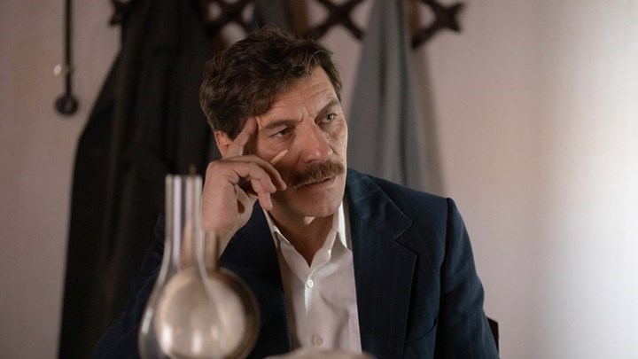 Άγριες Μέλισσες: Το γράμμα που φτάνει στα χέρια του Νέστορα – Θα αποκαλυφθούν όλα για τον Κυπραίο;