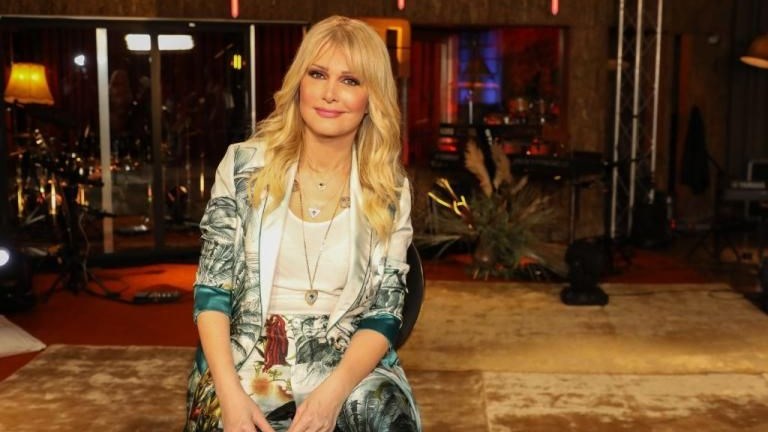 Με Νατάσα Θεοδωρίδου η πρώτη drive in συναυλία στη Γλυφάδα