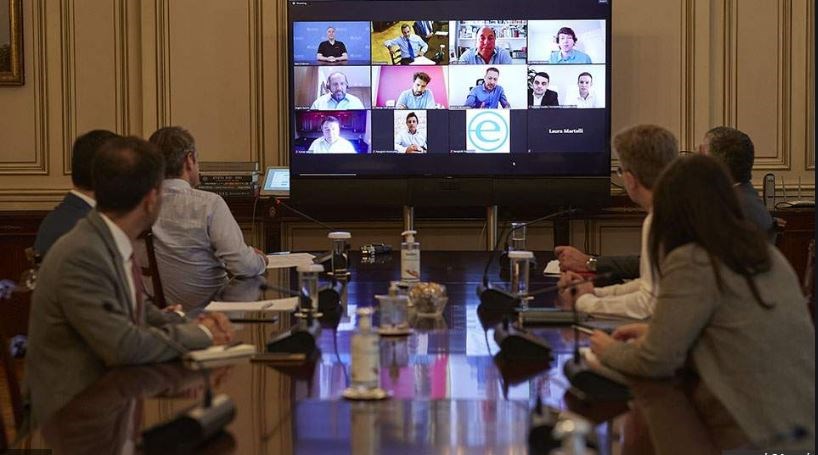 Τηλεδιάσκεψη Μητσοτάκη με ιδρυτές ελληνικών επιχειρήσεων τεχνολογίας – Τι συζήτησαν