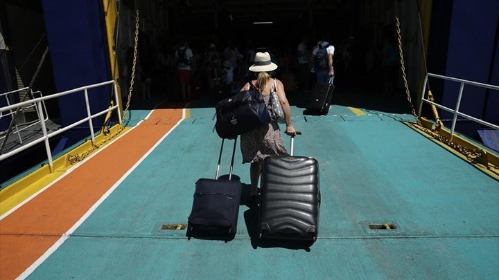 Πλοία: Αυξάνεται ο αριθμός των επιβατών μετά τις 15 Ιουνίου – Πώς θα ταξιδεύουμε