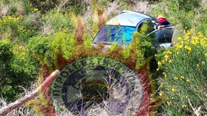 Αυτοκίνητο έπεσε σε γκρεμό 30 μέτρων στην Πεντέλη