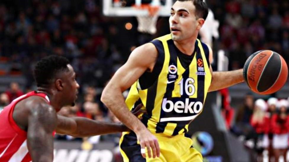 Τούρκος δημοσιογράφος: Ο Σλούκας δεν θα παίζει στη Φενέρ την επόμενη σεζόν