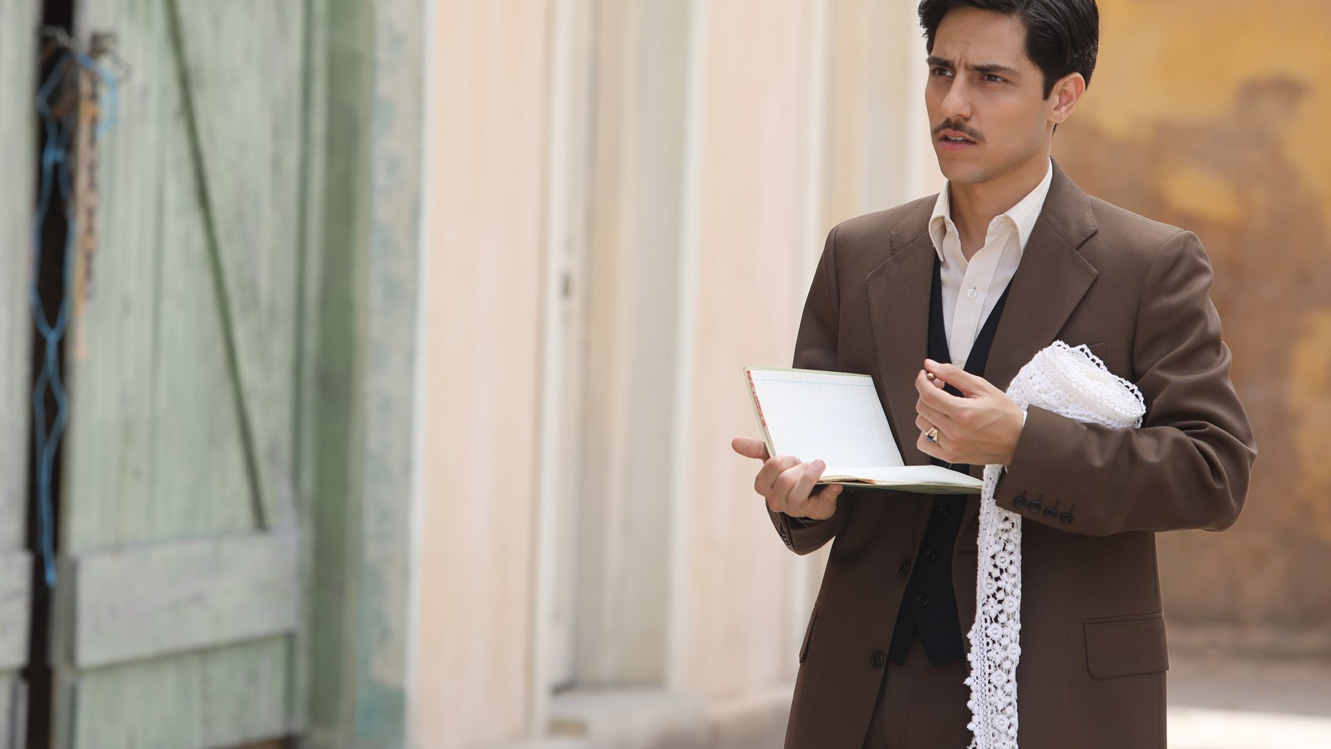 Άγριες Μέλισσες: Ο “Ιορδάνης” αποκαλύπτει πώς θα διεκδικήσει τη Δρόσω στα επόμενα επεισόδια