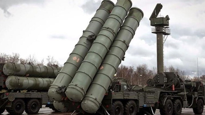 S-400: Ρωσία – Τουρκία έδωσαν τα χέρια για τη δεύτερη παρτίδα
