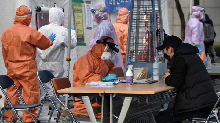 Κορονοϊός: Πάνω από 100.000 τα κρούσματα στη Νότια Αφρική – Σχεδόν 2.000 οι θάνατοι