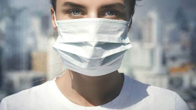 Νέα έρευνα για τις προστατευτικές μάσκες: Η ευρεία χρήση μπορεί να αποτρέψει επιδημικά κύματα