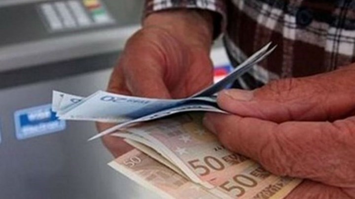 Επικουρικές συντάξεις: Πληρώνονται την Τρίτη – Ποιοι θα δουν αυξήσεις έως 295 ευρώ