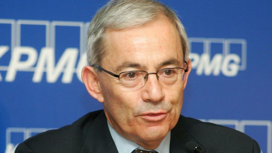 Χριστόφορος Πισσαρίδης: Ποιος είναι ο “Τσιόδρας της οικονομίας” – Ο ρόλος της Επιτροπής και τα 32 δισ. ευρώ