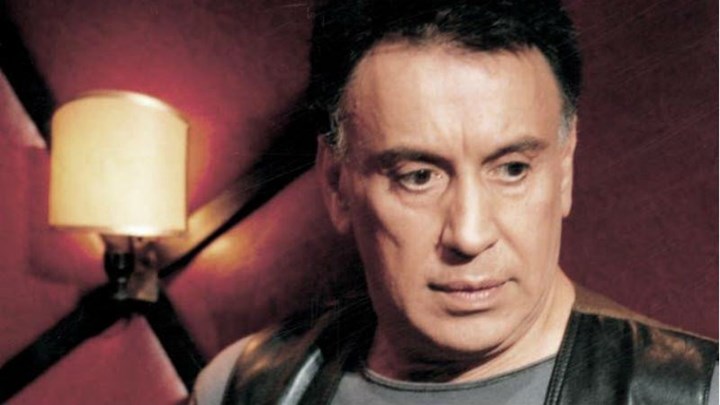 Ο Κοραής Δαμάτης ανεβάζει στο ΚΘΒΕ την «Δολοφονία του Μαρά» του Πέτερ Βάις