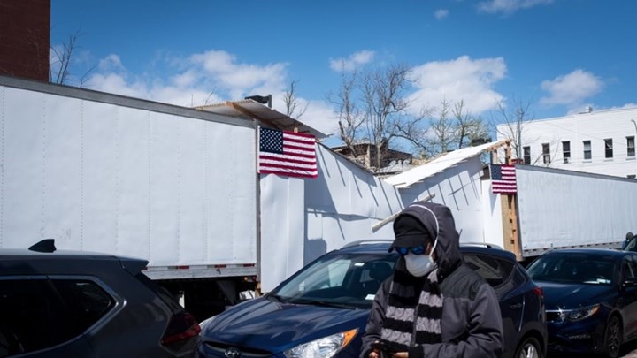 Κορονοϊός: Στους 922 οι νέοι θάνατοι στις ΗΠΑ
