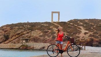 «Σαν τους θεούς!»: Αφιέρωμα γερμανικού περιοδικού στον ποδηλατικό τουρισμό της Νάξου