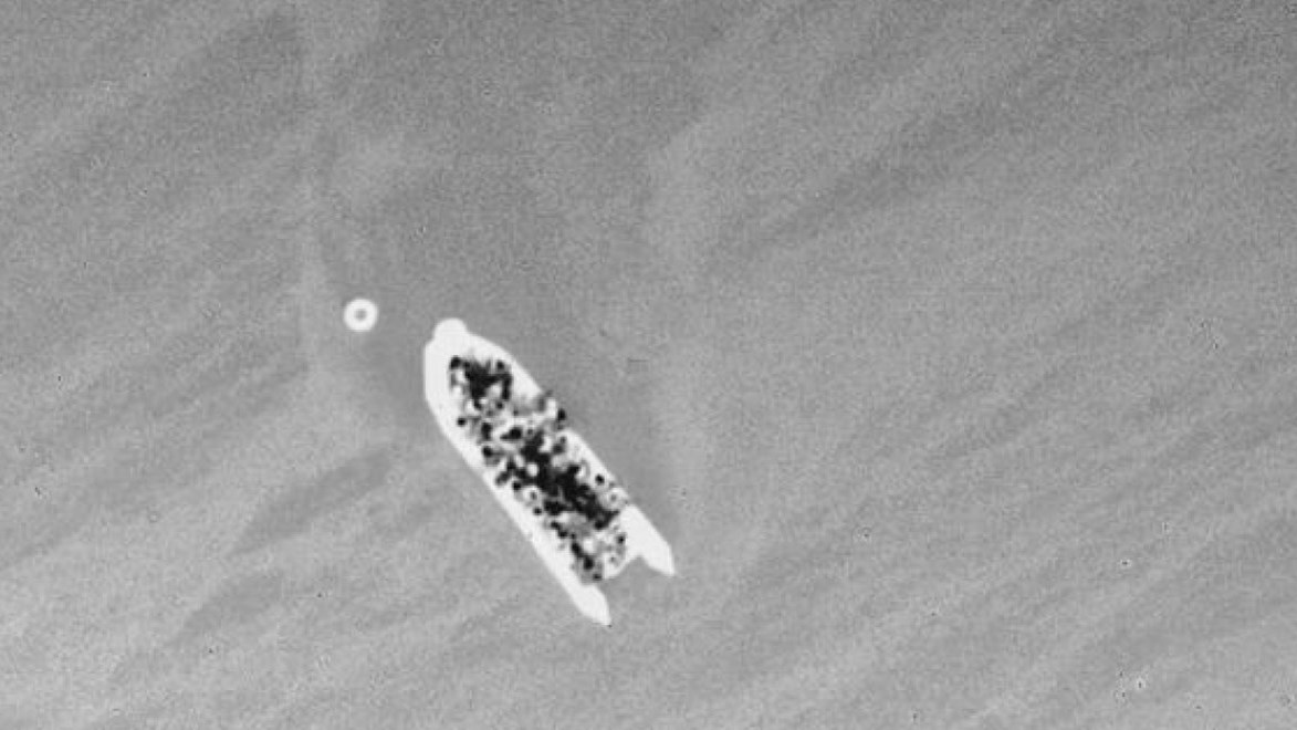 Νέα πρόκληση: Τουρκικές ακταιωροί συνοδεύουν βάρκες με μετανάστες στα ανοιχτά της Λέσβου – ΒΙΝΤΕΟ