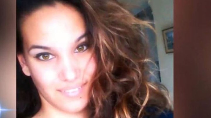 Κόρινθος: Θρήνος στην κηδεία της 23χρονης που κατέληξε έπειτα από επέμβαση ρουτίνας – ΒΙΝΤΕΟ