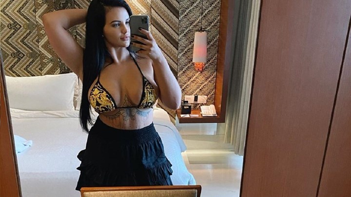 Από οδηγός αγώνων έγινε πορνοστάρ: Η ιστορία της 25χρονης Ρενέ Γκρέισι – ΦΩΤΟ