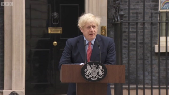Βρετανία: Ο Μπόρις Τζόνσον χάνει ποσοστά λόγω κορονοϊού