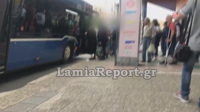 Λαμία: Επιτέθηκαν στον οδηγό του λεωφορείου όταν τους ζήτησε να φορέσουν μάσκα – ΒΙΝΤΕΟ