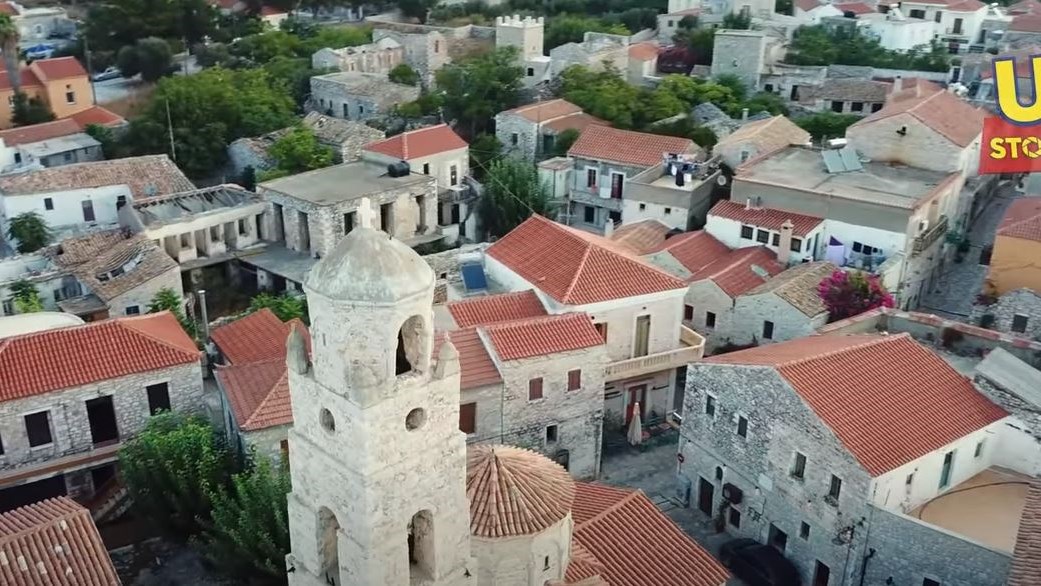 Αρεόπολη: Μια βόλτα από ψηλά στην “πέτρινη καρδιά” της Μάνης – ΒΙΝΤΕΟ με drone