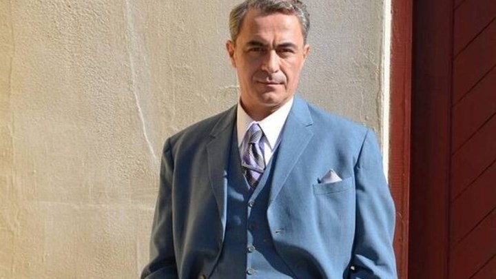 Από τις “Άγριες μέλισσες” στο “Art” ο Κουρλαμπάς