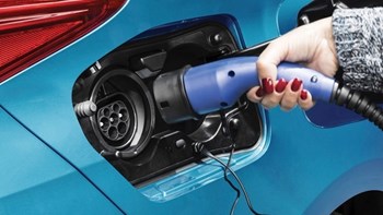 Ηλεκτρικά οχήματα: Όλες οι λεπτομέρειες για τα κίνητρα, τους όρους και τις προϋποθέσεις