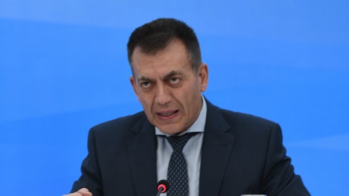 Γιάννης Βρούτσης: Προανήγγειλε μείωση 5 μονάδων στις ασφαλιστικές εισφορές το συντομότερο δυνατό