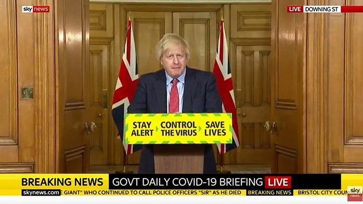 Τζόνσον: Αίρει τους περιορισμούς στο… σεξ – ΒΙΝΤΕΟ