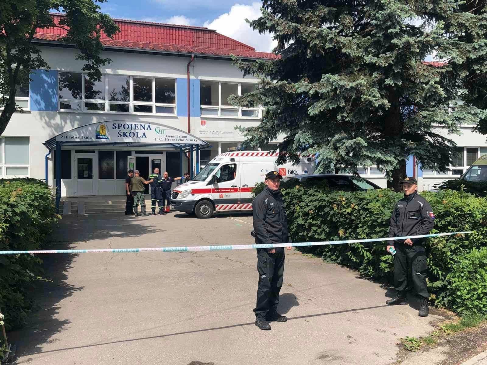 Σλοβακία: Επίθεση με μαχαίρι σε σχολείο – Νεκρός ο δράστης και ένας δάσκαλος – ΒΙΝΤΕΟ