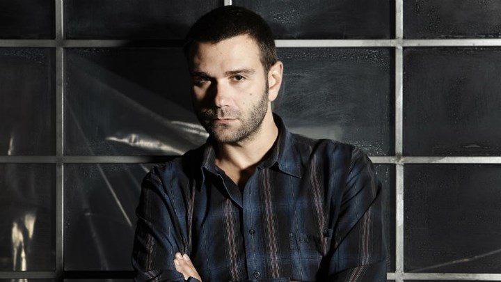 O Ιορδανίδης στο… τιμόνι του θεάτρου Άλφα