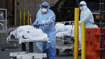 Κορονοϊός: 711 νέοι θάνατοι στις ΗΠΑ
