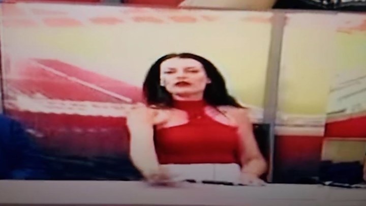 Ιωάννα Κουσκούση: Η “παρουσιάστρια” ζήτησε συγγνώμη από τον Χαρδαλιά για την επίθεση – ΒΙΝΤΕΟ