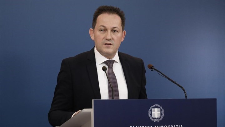 Πέτσας: Αυξάνονται οι δόσεις για φόρο εισοδήματος και ΕΝΦΙΑ – Τι είπε για τα αναδρομικά συντάξεων του 2013