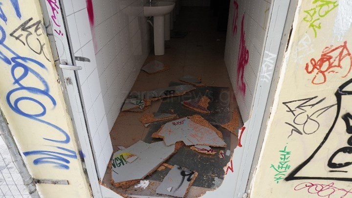 Κρήτη: Βανδάλισαν σχολείο στα Χανιά – Εικόνες ντροπής