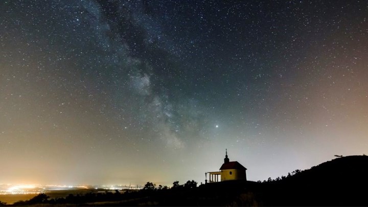 Επιστήμονες: Τουλάχιστον 36 εξωγήινοι πολιτισμοί περιμένουν να επικοινωνήσουμε