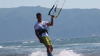 Εύβοια: Το τελευταίο αντίο στον 21χρονο αθλητή του Kitesurf