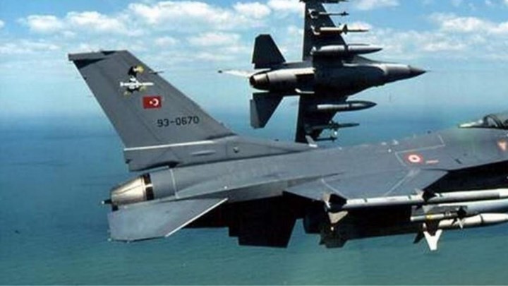 Υπερπτήσεις τουρκικών F-16 έως και 1.000 μέτρα υψόμετρο πάνω από τρία νησιά