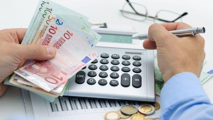 Κορονοϊός: Πώς να ρυθμίσετε τα χρέη της πανδημίας σε 12 ή 24 δόσεις – Όλες οι λεπτομέρειες