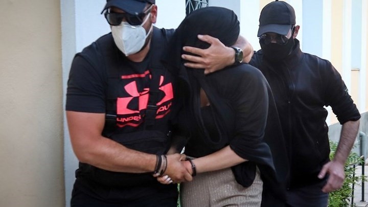 Επίθεση με βιτριόλι: Έτσι περνάει τις ημέρες της στις φυλακές η 35χρονη κατηγορούμενη – ΒΙΝΤΕΟ