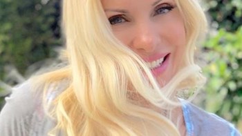 Ελένη Μενεγάκη: Η τρυφερή ΦΩΤΟ από την Άνδρο για τη Γιορτή του Πατέρα