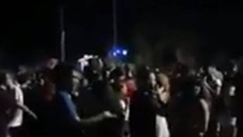 Κορονοϊός-Πάτρα: Εκατοντάδες συνέρρευσαν και σε δεύτερο πάρτι στην παραλία