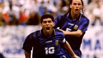 Tο τελευταίο γκολ του Μαραντόνα με την Αργεντινή κόντρα στην Ελλάδα – ΒΙΝΤΕΟ