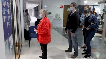 Σερβία – Εκλογές: Σε συντριπτική νίκη με 63% οδεύει το κόμμα του Αλεξάνταρ Βούτσιτς