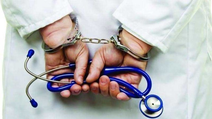 “Μαϊμού” γιατρός: Τι αποκάλυψε γνωστός δικηγόρος για τον 47χρονο – ΒΙΝΤΕΟ