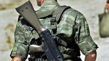 Κιλκίς: Υπολοχαγός τραυματίστηκε με το υπηρεσιακό του όπλο μέσα στο στρατόπεδο