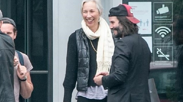 Ερωτευμένος Κιάνου Ριβς: Στα γυρίσματα του Matrix 4 με τη σύντροφό του – ΦΩΤΟ