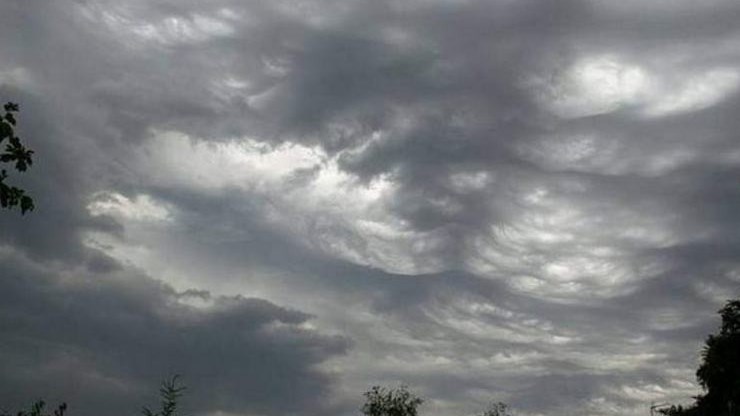 Καιρός: Τοπικές βροχές και σποραδικές καταιγίδες σήμερα – Αναλυτική πρόγνωση