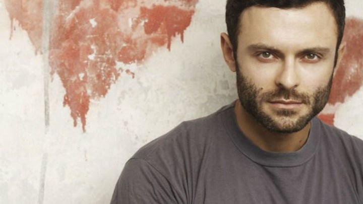 Ο Παπαπαύλου στη “Νύχτα της Ιγκουάνα” που θα ανεβάσει η Γκασούκα στο ΚΘΒΕ