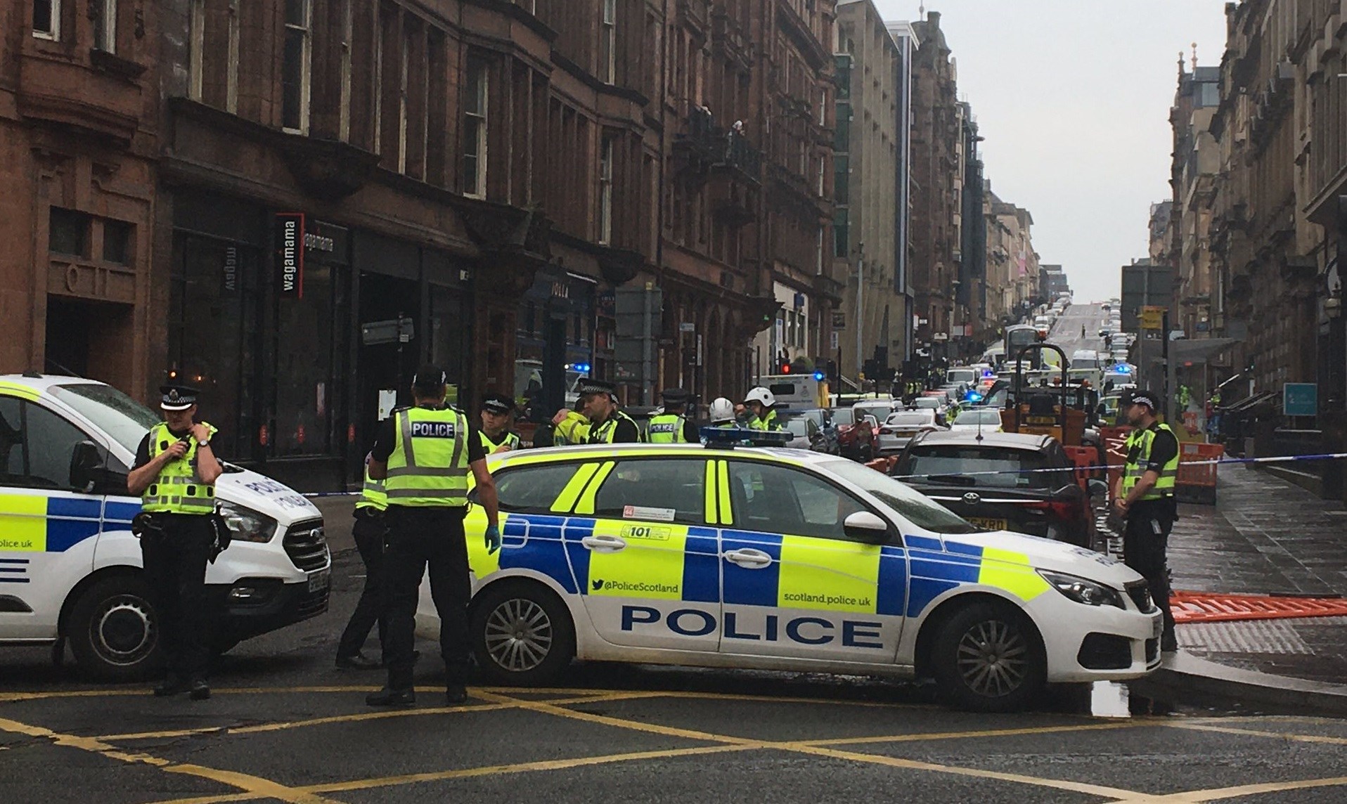 Τρόμος στο κέντρο της Γλασκώβης από επίθεση με μαχαίρι – Νεκρός ο δράστης – ΦΩΤΟ – ΒΙΝΤΕΟ